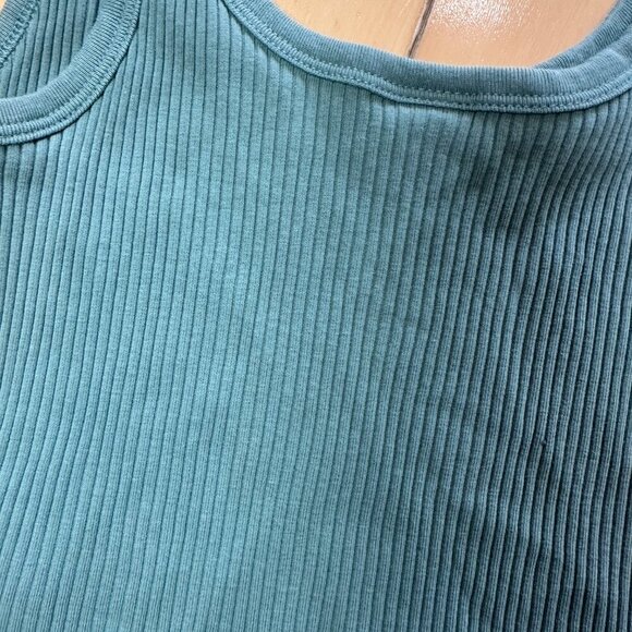 OLD NAVY Classic Ribbed Cropped Tank Top Shirt Green Size Small - Picture 5 of 6